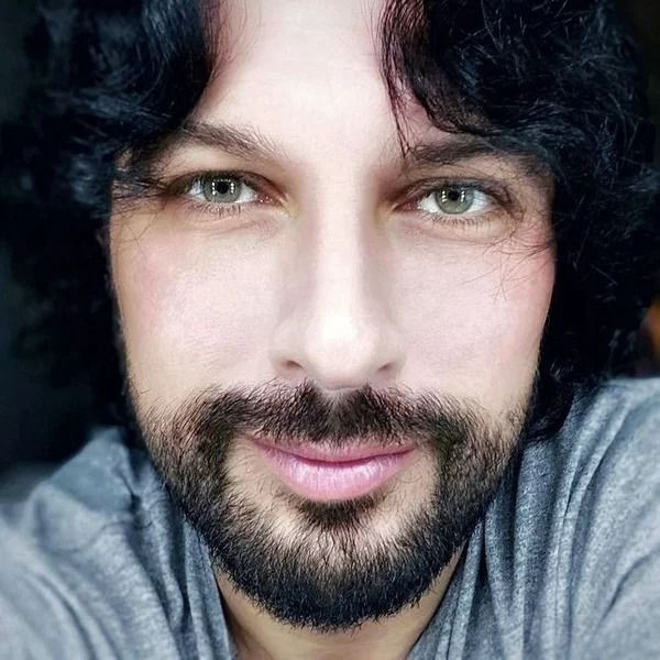 Tarkan’ın çocukluğu olay oldu! 20 dakikada 20 bin beğeni aldı... - Sayfa 10