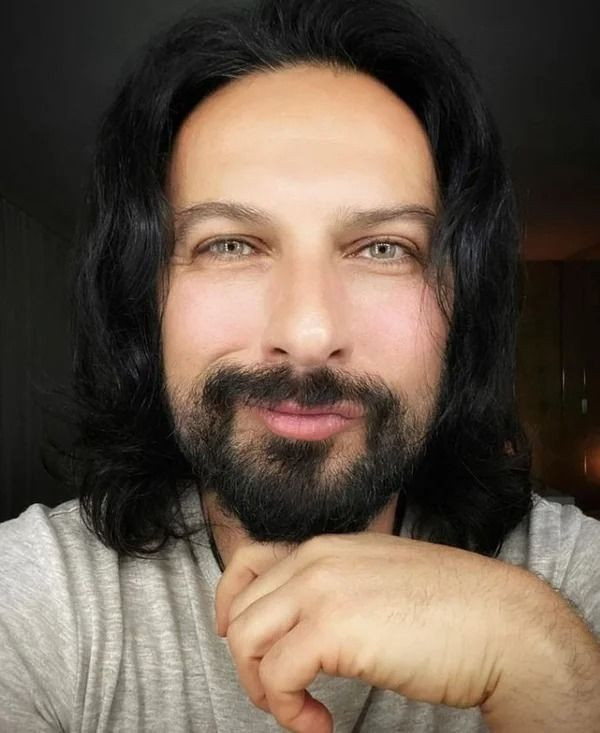 Tarkan’ın çocukluğu olay oldu! 20 dakikada 20 bin beğeni aldı... - Sayfa 15