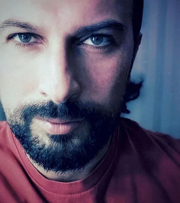 Tarkan’ın çocukluğu olay oldu! 20 dakikada 20 bin beğeni aldı... - Sayfa 6