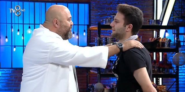 MasterChef’e gözyaşlarıyla veda etti! Ünlü şeflerin duygusal anları... - Sayfa 14