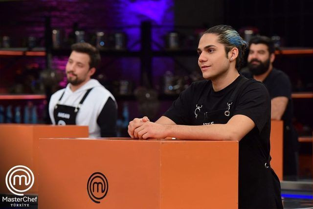 MasterChef’e gözyaşlarıyla veda etti! Ünlü şeflerin duygusal anları... - Sayfa 7