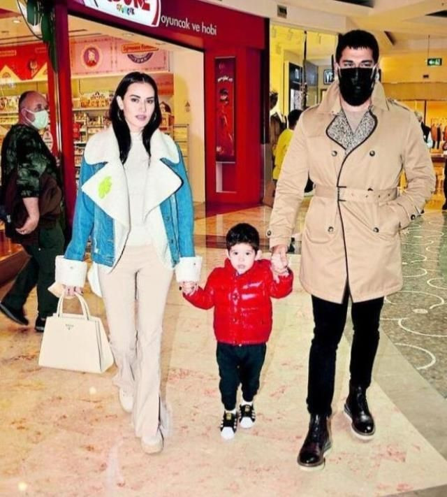 Fahriye Evcen'in çantasının fiyatı dudak uçuklattı! 1 yıllık asgari ücretten fazla... - Sayfa 8