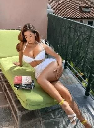 Demi Rose derin dekoltesiyle yürek hoplattı! Düğmeler kavuşmadı... - Sayfa 7