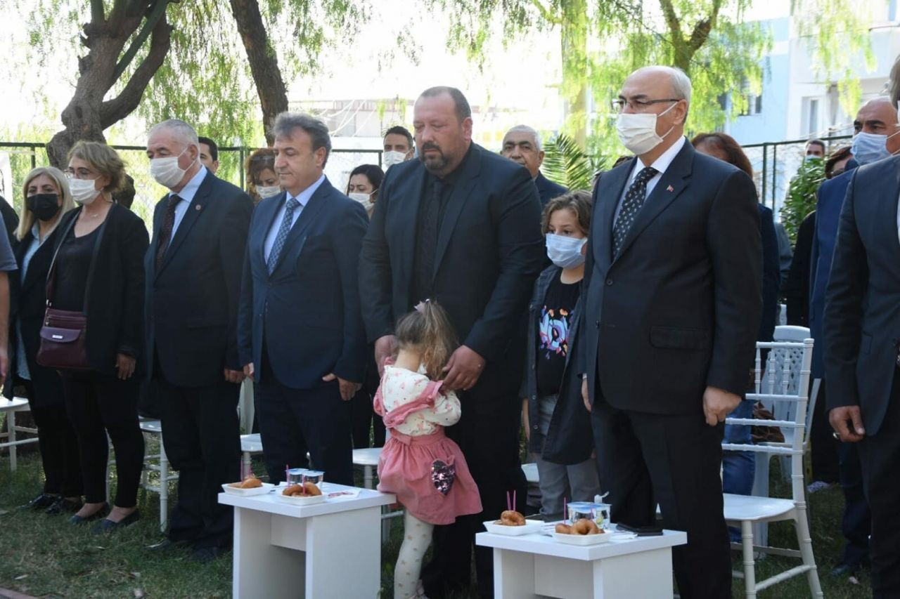 İzmir depreminin simgesi Ayda, annesinin adı verilen parkta oynadı! Babadan yürek burkan sözler - Sayfa 3