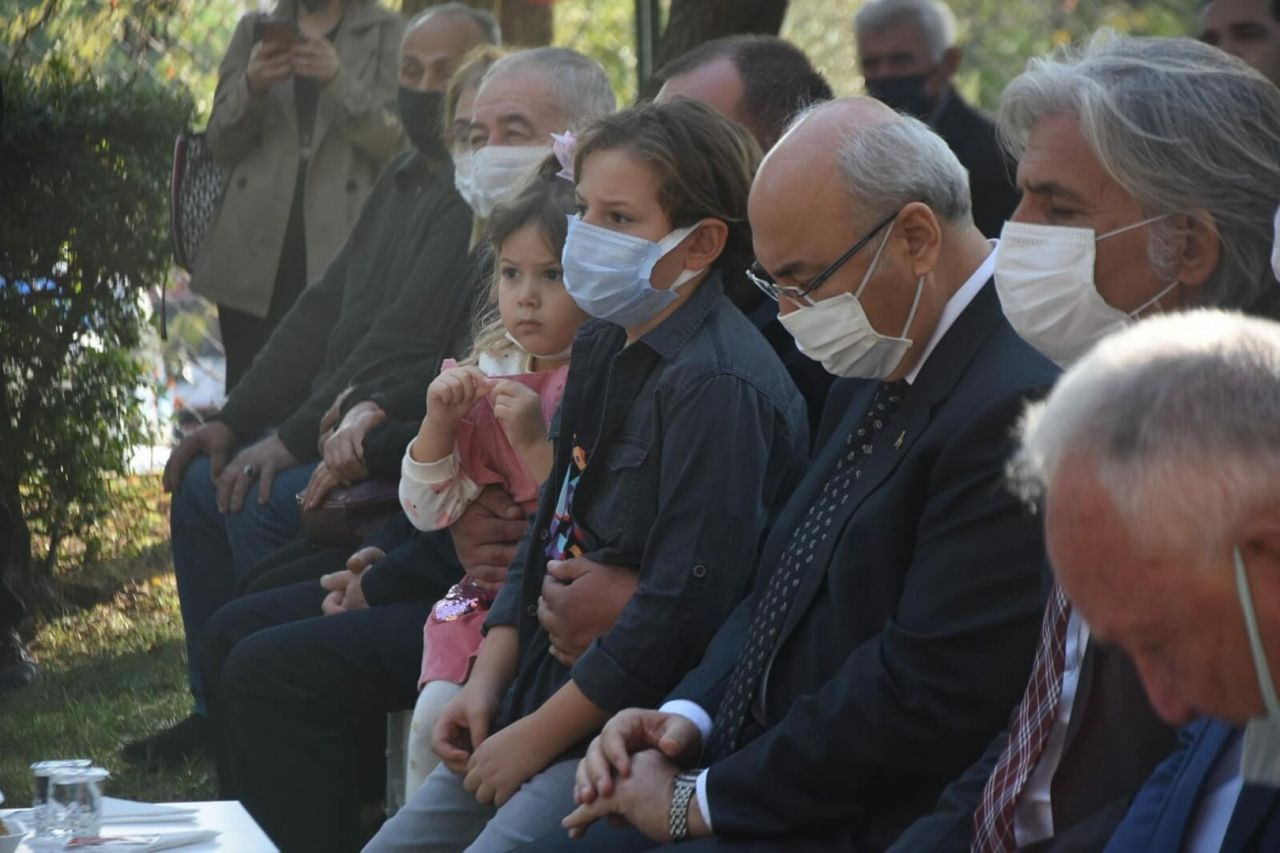 İzmir depreminin simgesi Ayda, annesinin adı verilen parkta oynadı! Babadan yürek burkan sözler - Sayfa 10