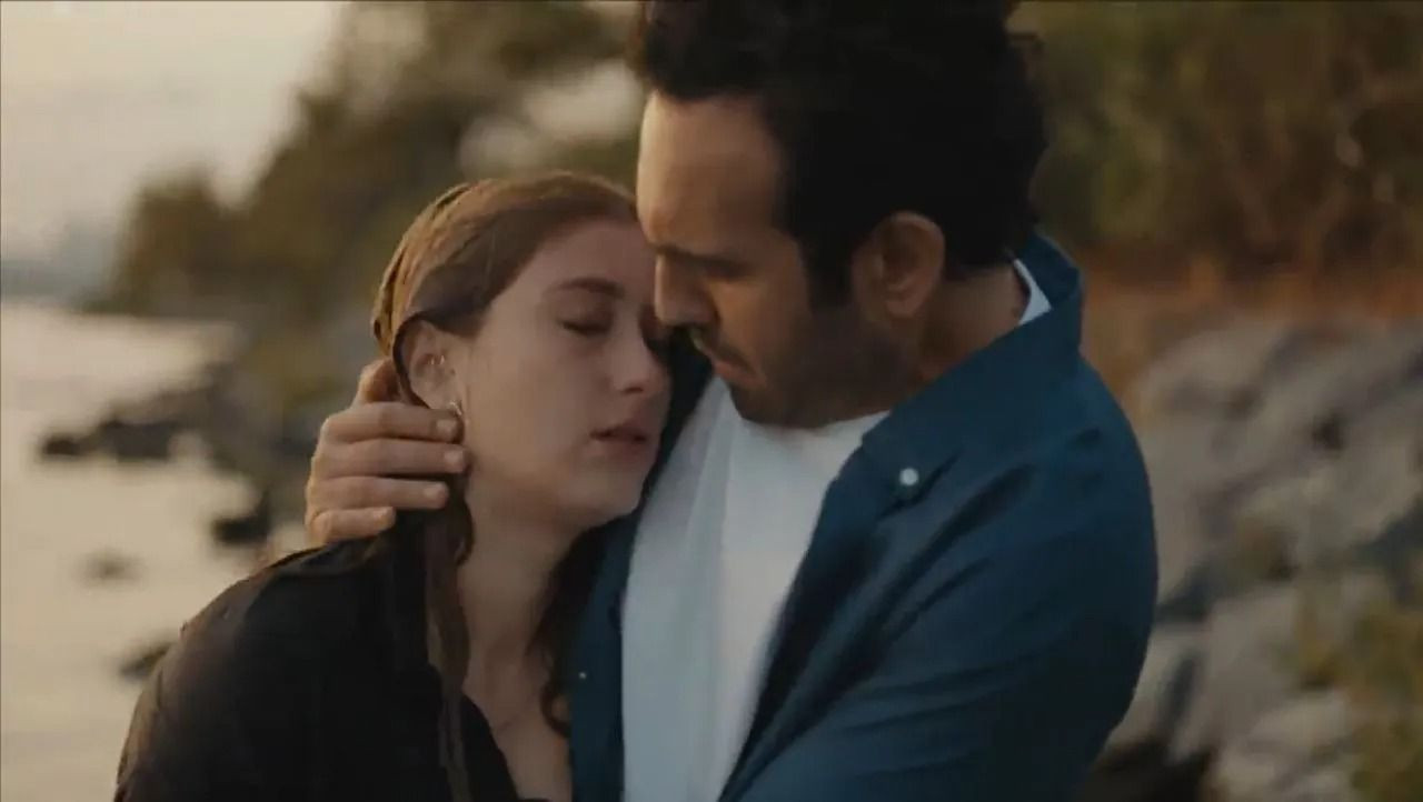 Fox TV’den “Misafir” dizisi kararı: Hazal Kaya- Buğra Gülsoy hayranları 4 Kasım'ı bekliyordu... - Sayfa 23