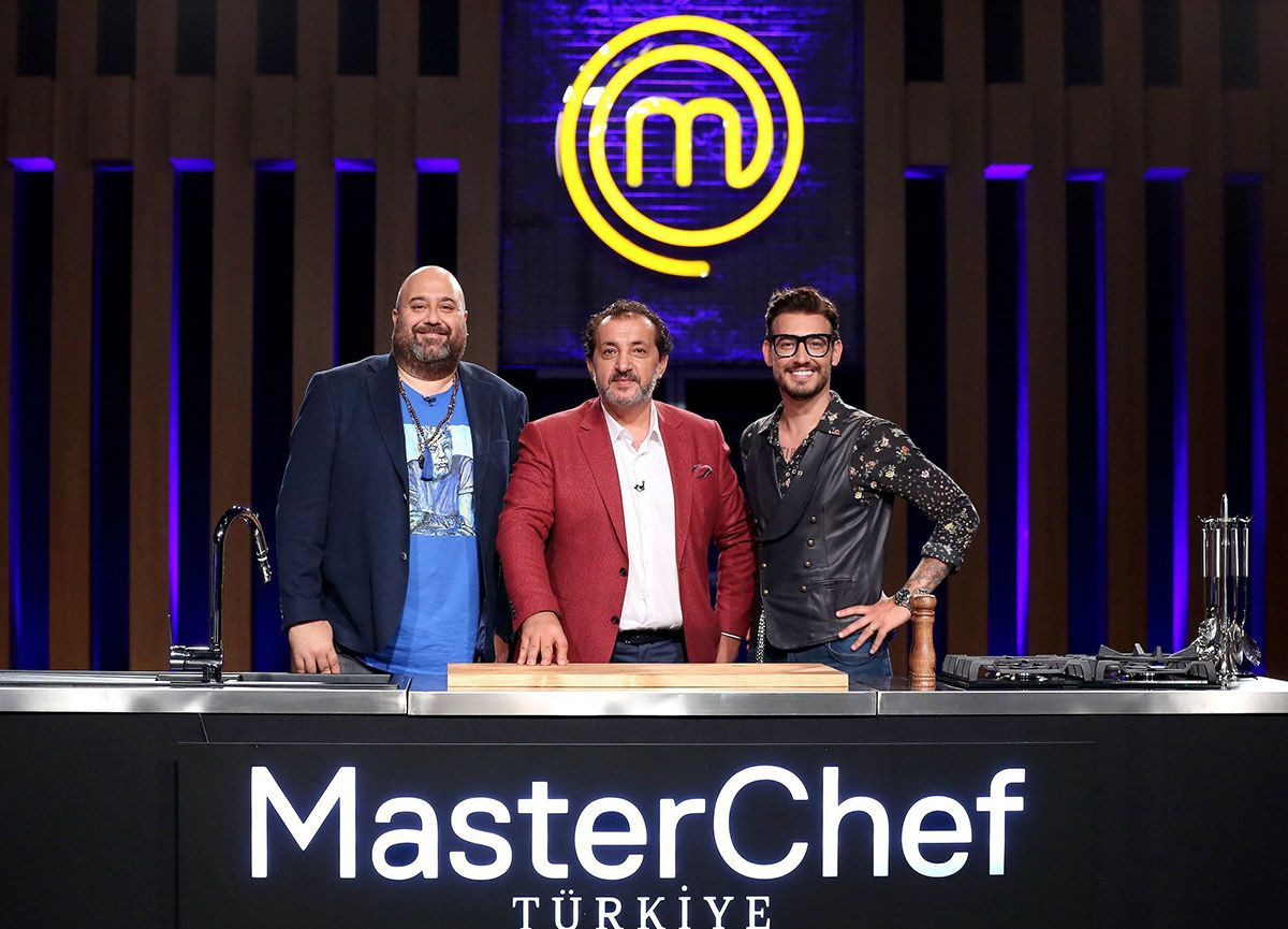 MasterChef'te 'dolarla maaş' kriz çıkardı! Ünlü şef bırakıyor mu? - Sayfa 1