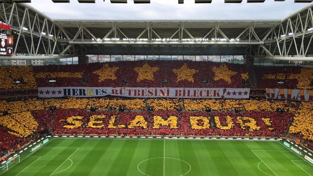 Şimdiden büyük ilgi gördü! Burcu Esmersoy'dan bomba Galatasaray anlaşması! - Sayfa 18