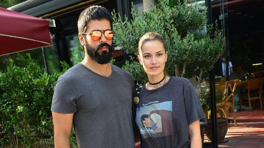 Fahriye Evcen ve Burak Özçivit çifti boşanıyor mu? Ünlü çiftten fotoğraflı yanıt! - Sayfa 11