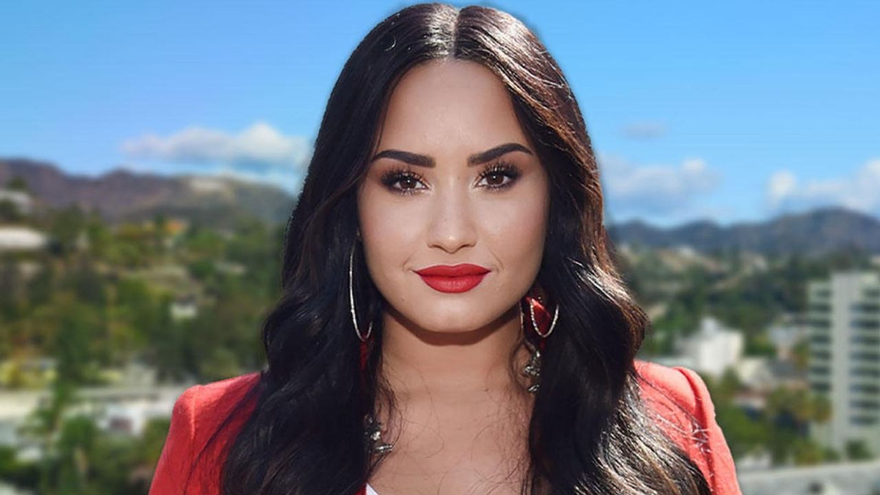 Demi Lovato, kendi tasarladığı cinsiyetsiz seks oyuncağını tanıttı - Sayfa 16