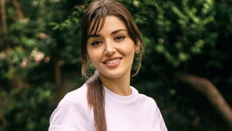 Hande Erçel süper minisinden sonra kırmızı takımıyla da olay yarattı! - Sayfa 19