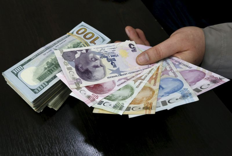 Dolar'daki artış tüm ekonomik aktörleri nasıl etkiliyor? İşte TL'deki tarihi kaybın bilançosu - Sayfa 11