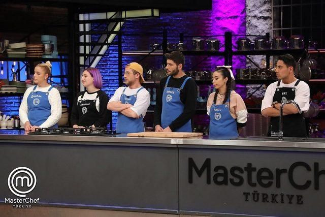 MasterChef’te yarışmacıların kaderlerini aileleri belirledi! İşte kazanan takım… - Sayfa 4