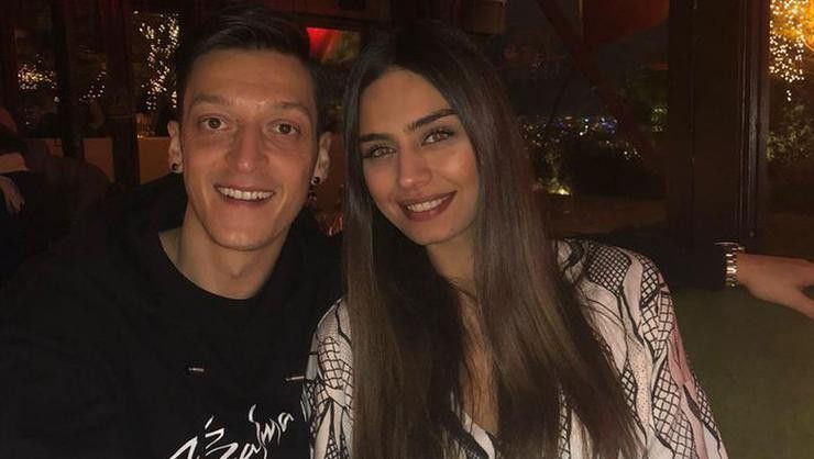 Mesut Özil'in saatinin değeri dudak uçuklattı! Kolunda adeta servet taşıyor - Sayfa 10