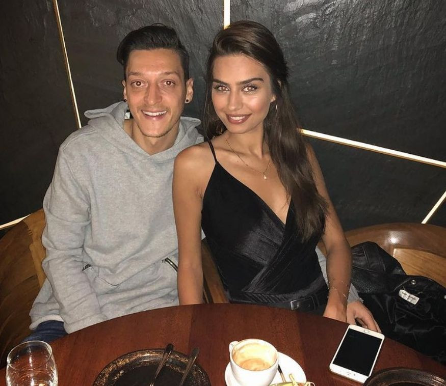 Mesut Özil'in saatinin değeri dudak uçuklattı! Kolunda adeta servet taşıyor - Sayfa 5