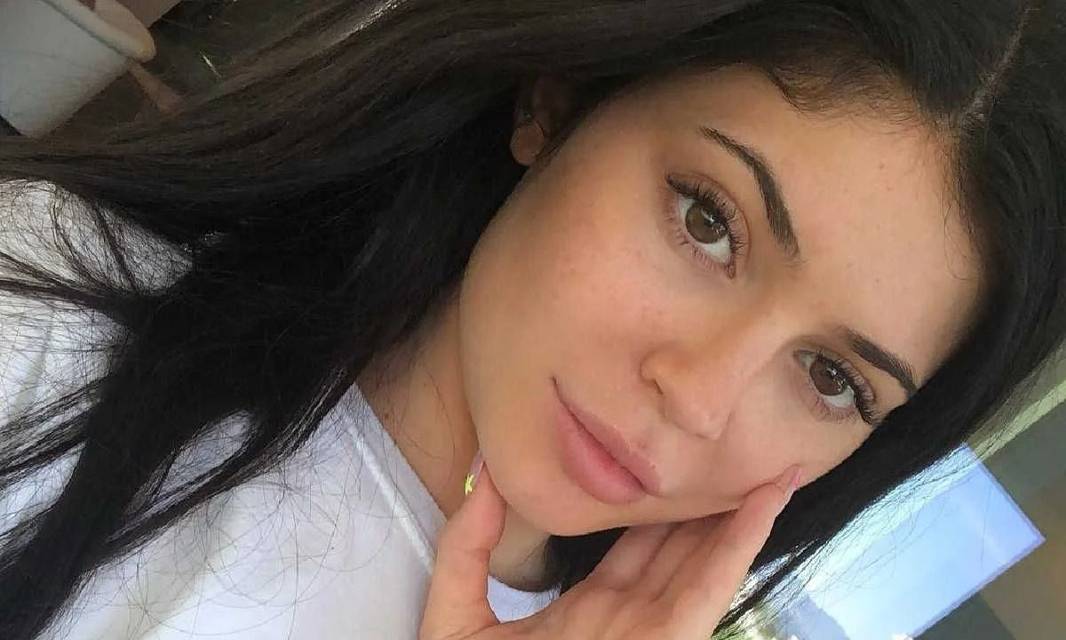 Kylie Jenner çırılçıplak verdiği cesur pozuyla nefes kesti! Eski halinden eser yok - Sayfa 63