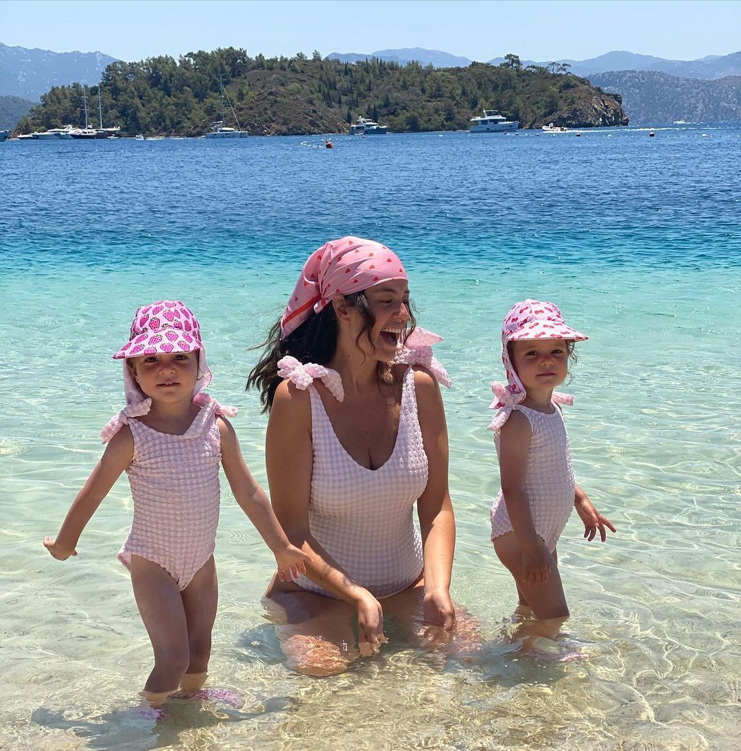 Barbaroslar: Akdeniz'in Kılıcı'nın Isabel'i Pelin Akil göğüs dekoltesiyle Instagram'ı salladı! - Sayfa 28