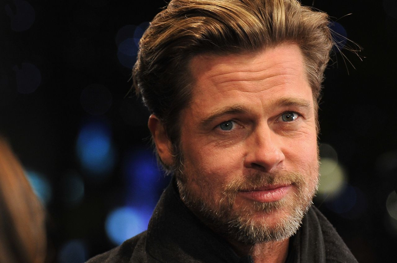 Brad Pitt'i gören gözlerine inanamadı! Göbeği büyük tartışma yarattı - Sayfa 11