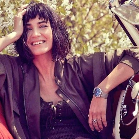 Tuba Büyüküstün güzelliğini annesinden almış! Görenler şoke oldu - Sayfa 5