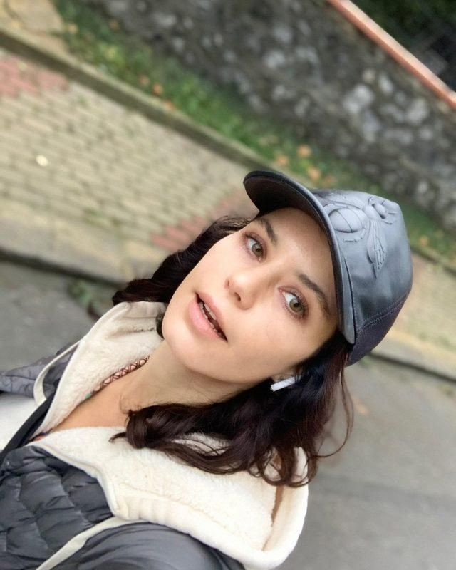 Beren Saat'in yeni imajı sosyal medyada olay oldu! Dünyaca ünlü yıldıza benzetildi - Sayfa 6