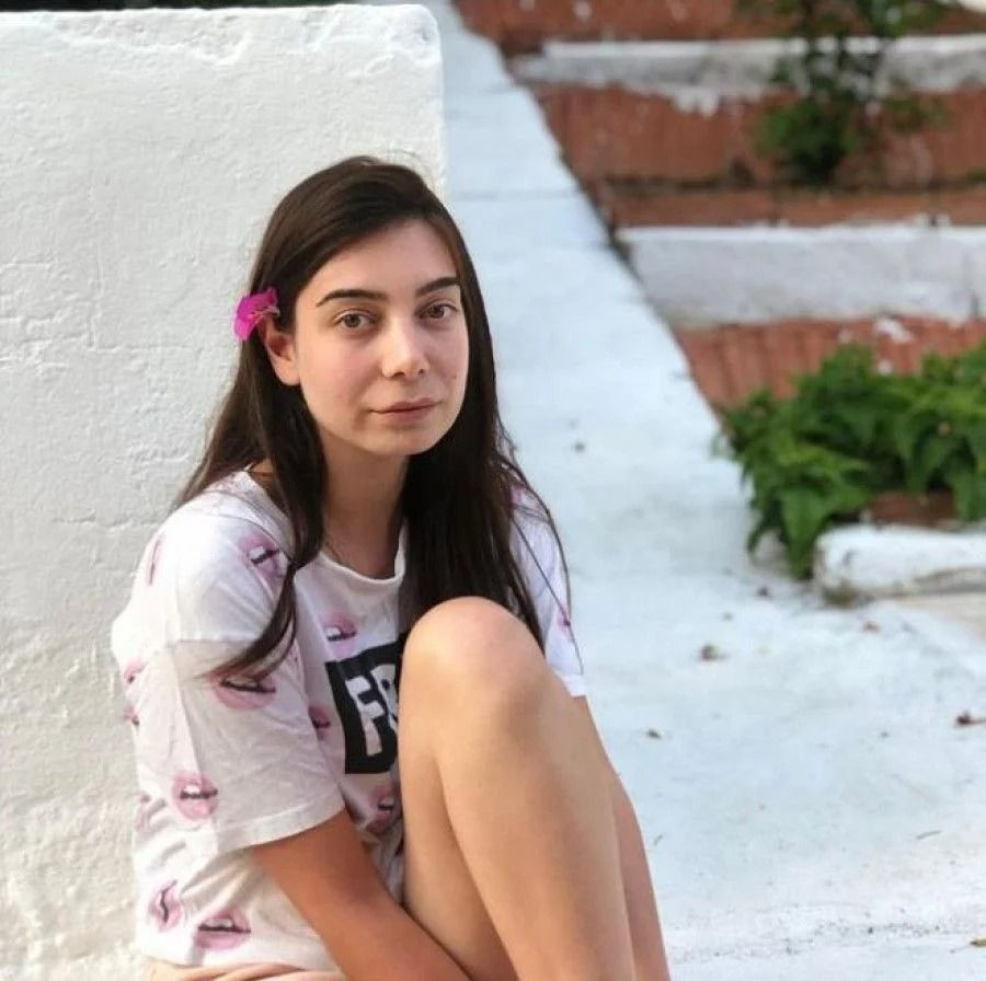 Alemin Kralı'nın 'Oben'i Birsu Demir'in son hali şoke etti! Seksi şarkıcı Dua Lipa'ya benzetildi - Sayfa 24