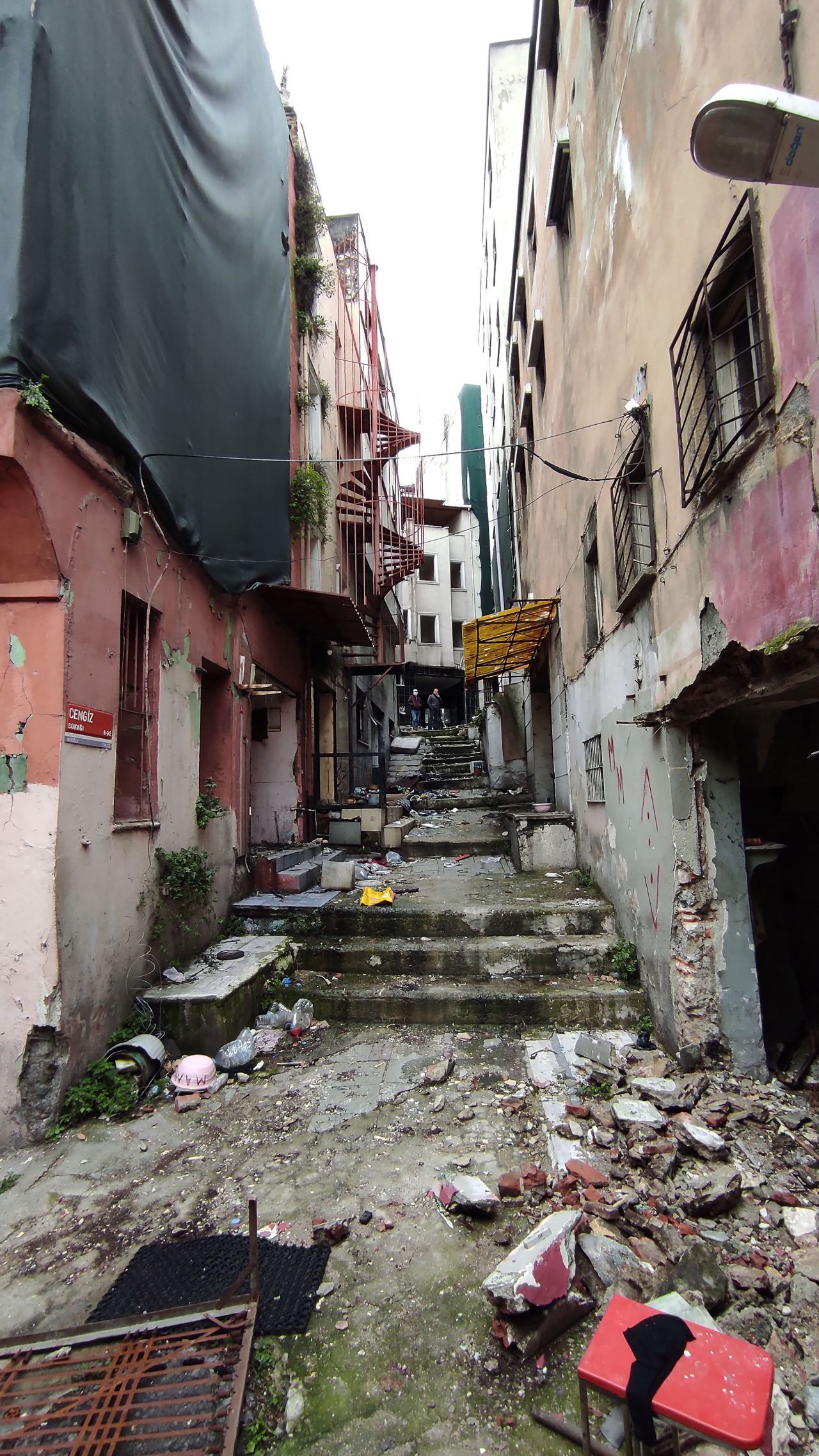 Beyoğlu Belediyesi'nden 'genelev' kararı! - Sayfa 12