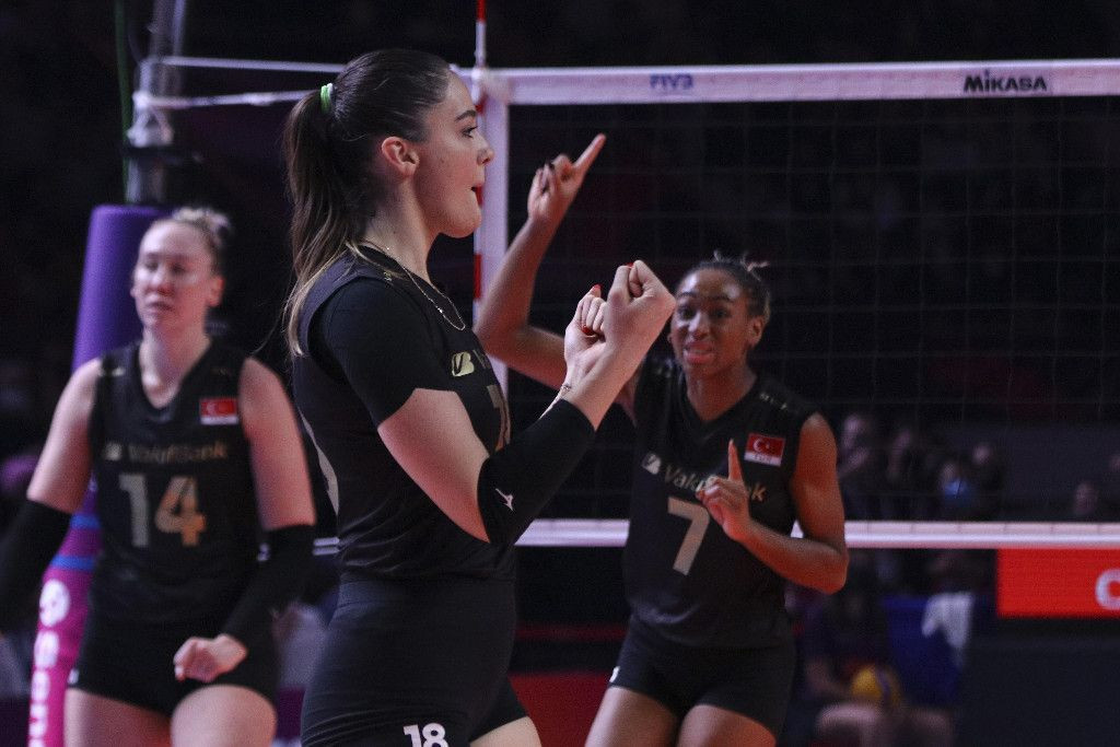 Milli voleybolcu Zehra Güneş hakkında bomba aşk iddiası! - Sayfa 7