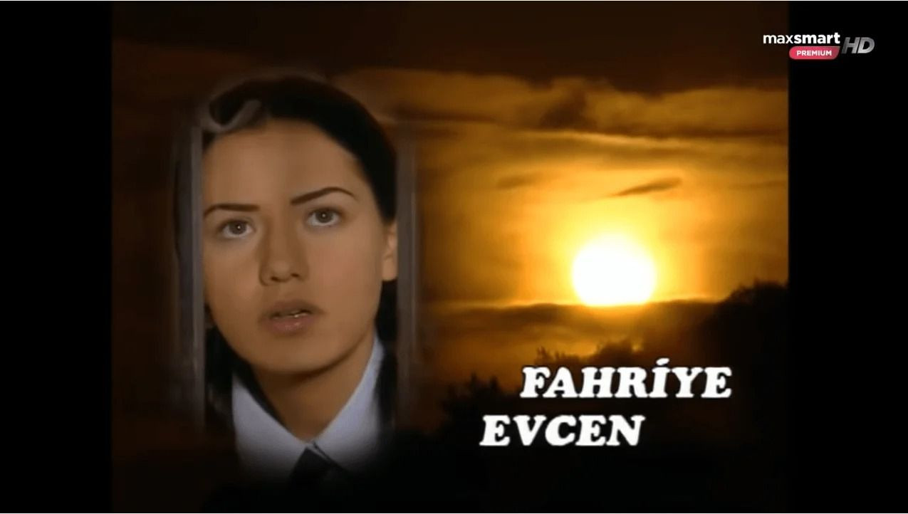 Fahriye Evcen'in 20 yaşındaki hali görenleri şaşkına çevirdi! O dizide liseliyi oynamış - Sayfa 41