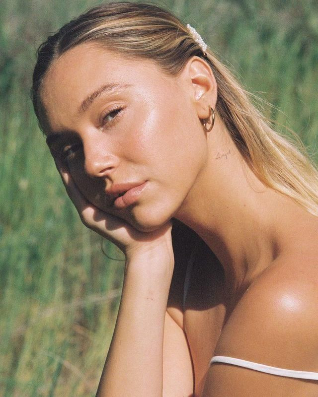 Alexis Ren bu defa bikinili pozlarını paylaştı, beğeni butonu çöktü! - Sayfa 4