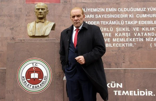 Eşi tarafından darbedildi... Atatürk'e benzeyen Göksel Kaya'nın son halini gören tanıyamadı - Sayfa 4