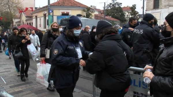 Taksim'de yılbaşı yoğunluğu dikkat çekti! Atlı polisler tek tek aradı: Galata büyüledi - Sayfa 18