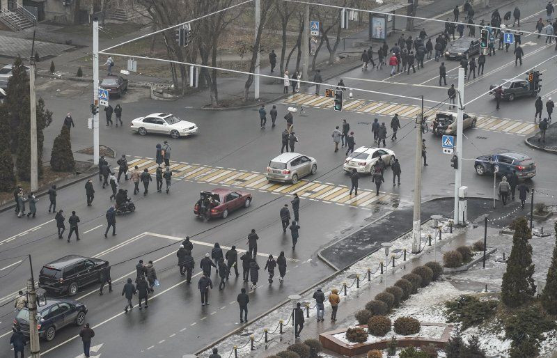 Kazakistan'daki olaylarda korkunç görüntüler! Ölü ve yaralı sayısı artıyor - Sayfa 46