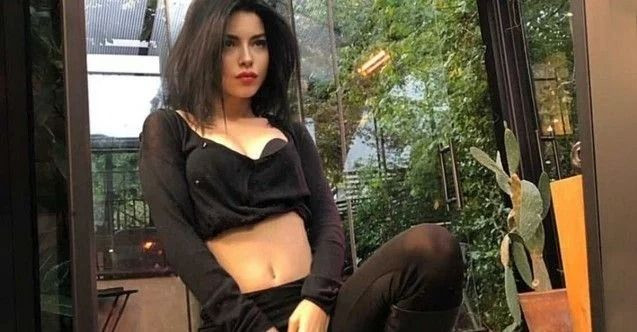 Merve Boluğur derin yırtmaçlı, sırt dekolteli elbisesiyle sosyal medyayı salladı! Rüzgar gibi esti… - Sayfa 11