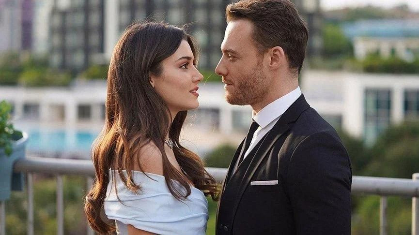 Ayrıldıkları iddia edilmişti! Kerem Bürsin'den Hande Erçel'e sitem dolu sözler - Sayfa 28