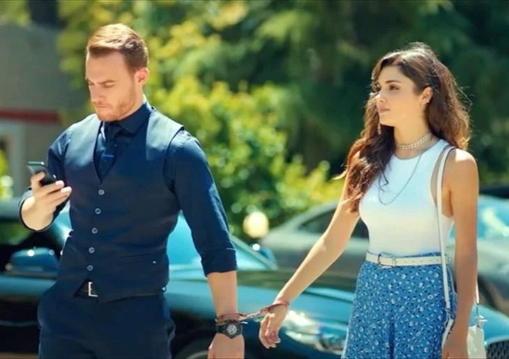 Ayrıldıkları iddia edilmişti! Kerem Bürsin'den Hande Erçel'e sitem dolu sözler - Sayfa 19