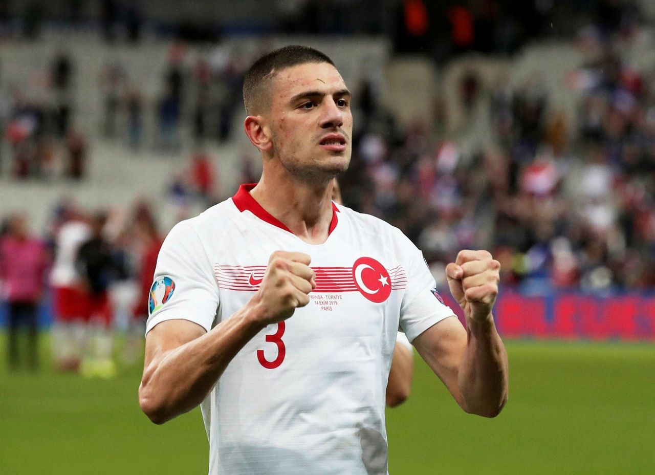 Merih Demiral'ın sevgilisi ortaya çıktı! Kendisinden 8 yaş büyük... - Sayfa 1