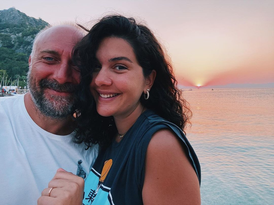 Bergüzar Korel ve Halit Ergenç’ten radikal karar! O fotoğrafların sırrı ortaya çıktı… - Sayfa 6