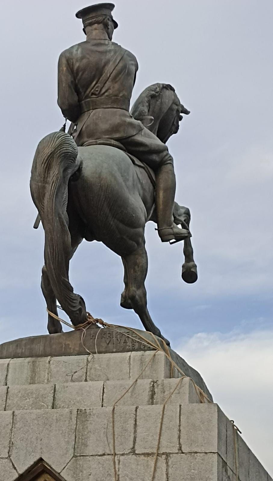 Atatürk Anıtı'na saldıran kuzenler sabıkalı çıktı! - Sayfa 8