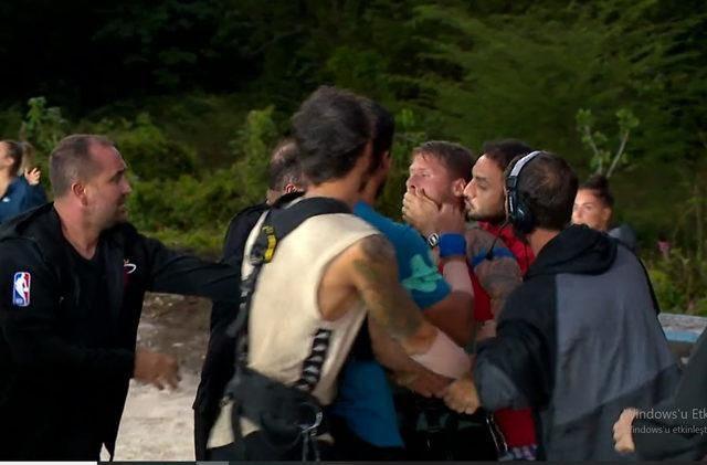 Survivor All Star'da Hikmet ve Yunus Emre kavgasının yayınlanmayan görüntüleri! - Sayfa 5