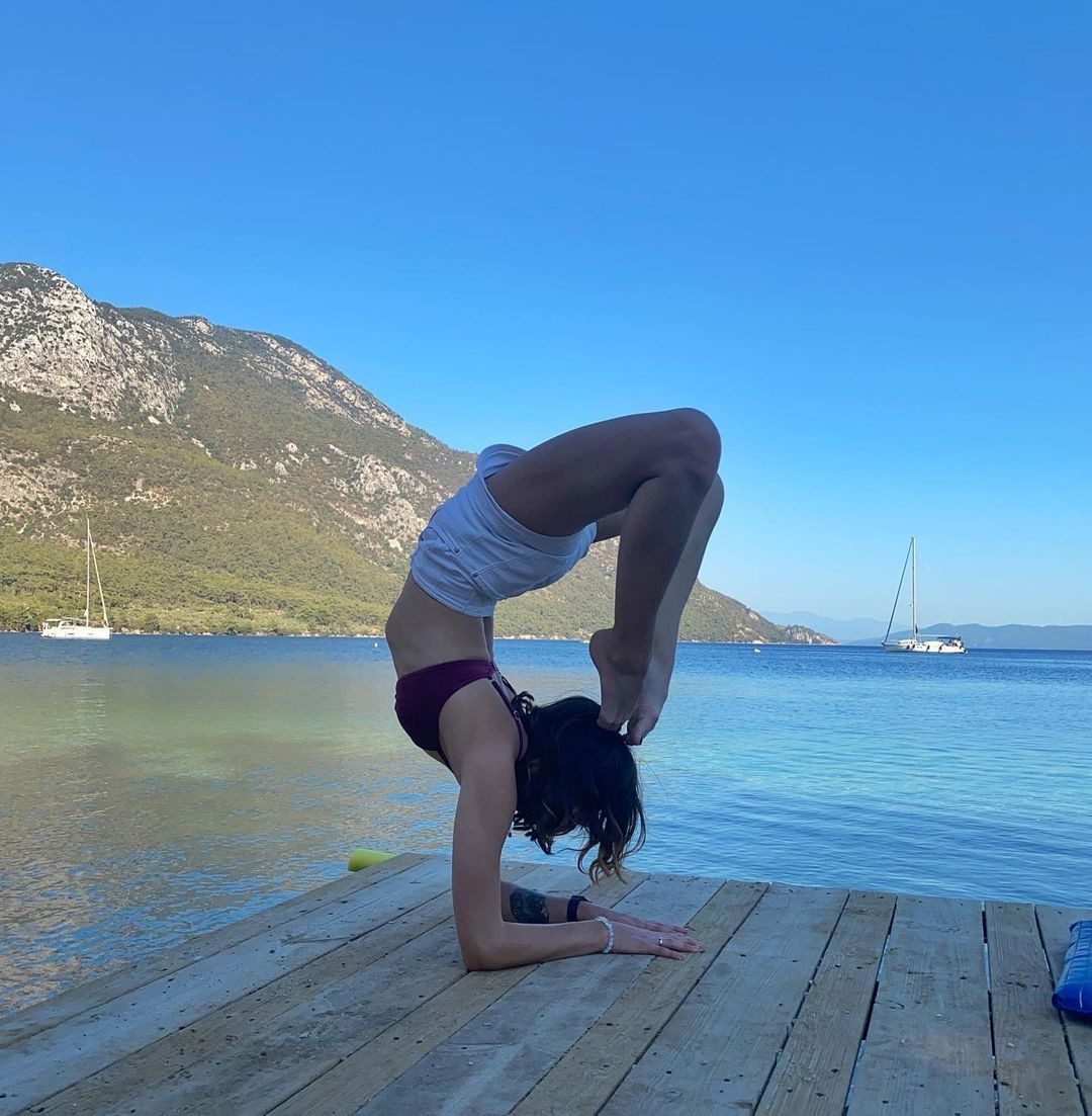 Survivor Sercan Yıldırım'ın eşi Nihan Yönel'in yoga paylaşımları olay oldu! - Sayfa 15