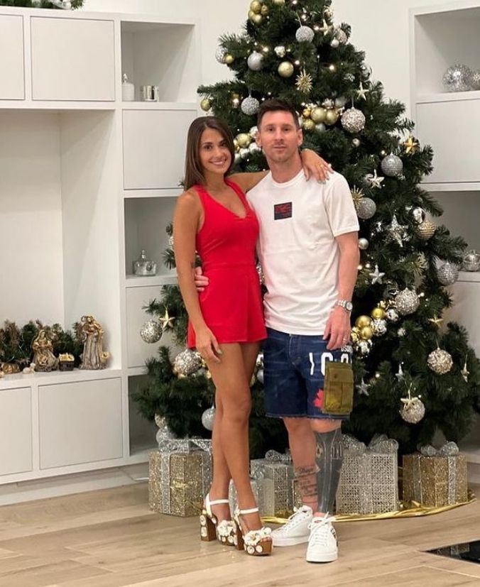 Eşinin bikinili fotoğrafını paylaşan Lionel Messi tepki çekti! ‘Savaş umurunda değil…’ - Sayfa 2