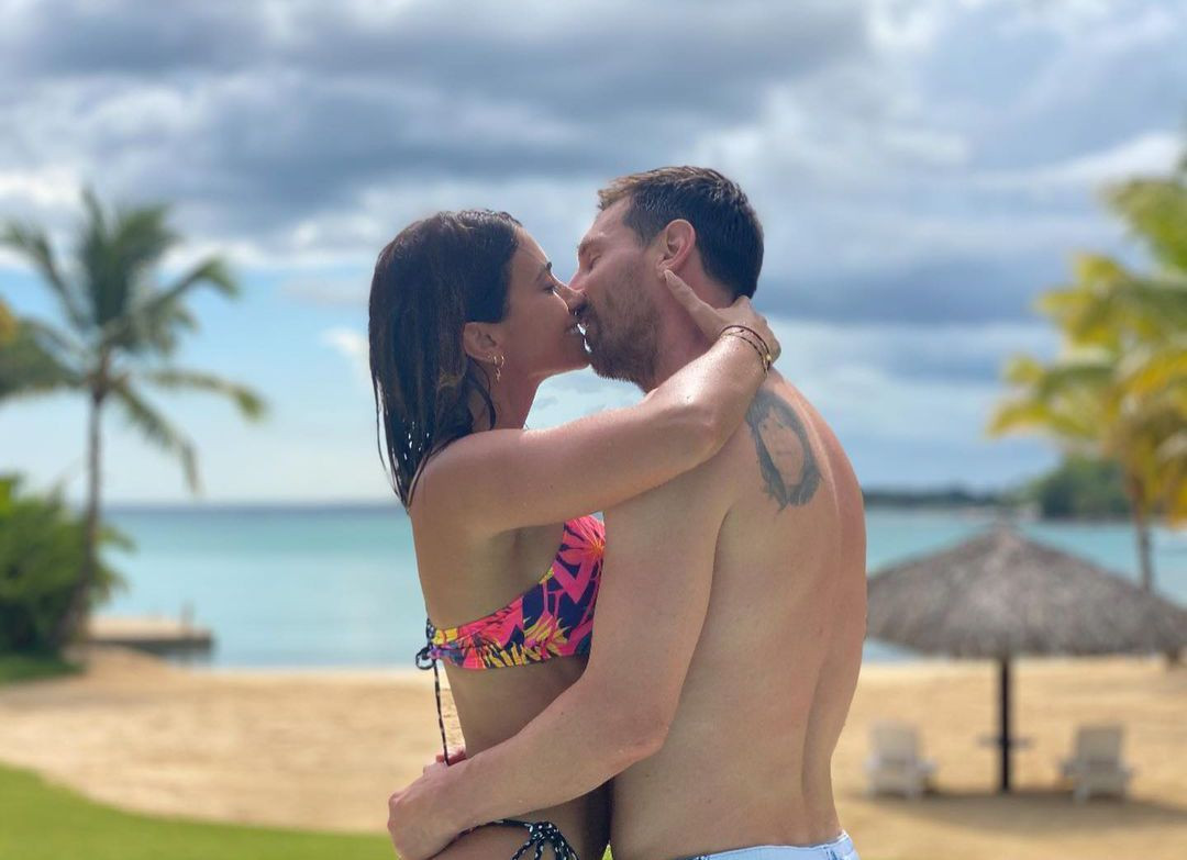 Eşinin bikinili fotoğrafını paylaşan Lionel Messi tepki çekti! ‘Savaş umurunda değil…’ - Sayfa 5