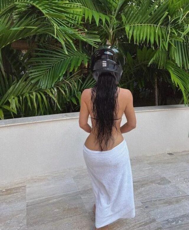 Kim Kardashian vücuduna koli bandı sardı, gören herkesin aklına tek bir soru geldi - Sayfa 21