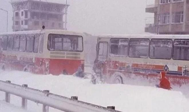 Efsanevi 1987 kar fırtınası merak ediliyordu! İşte o tarihten eşsiz fotoğraflar - Sayfa 16