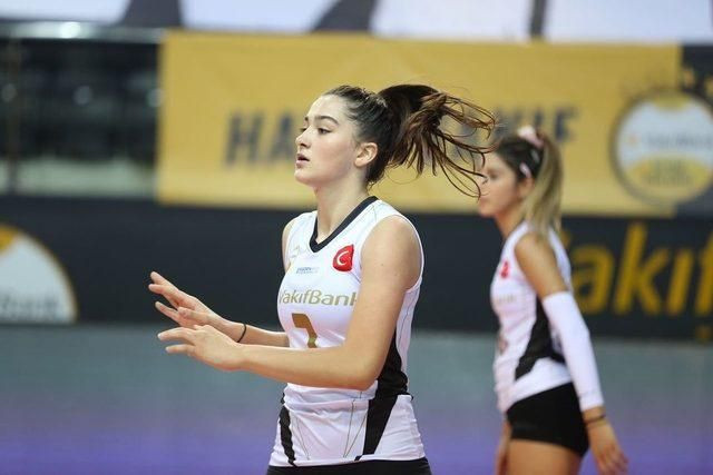 Ünlü voleybolcu Zehra Güneş’in kız kardeşi de tanıdık çıktı! ‘Güzellik, genetik…’ - Sayfa 9