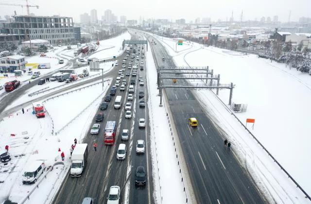 Bir uyarı da İmamoğlu'ndan geldi! İstanbul bir gecede 1987'ye dönebilir! - Sayfa 6