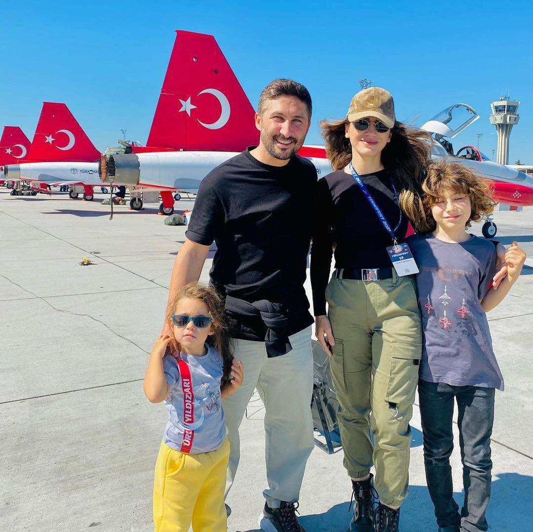 Sabri Sarıoğlu'nun pilot eşi Yağmur Sarıoğlu otobüs şoförü oluyor! Pozu sosyal medyayı salladı - Sayfa 31