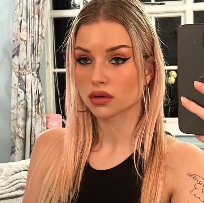 Lottie Moss'tan cinsel ilişki açıklaması! Bir pop yıldızı ile üçlü ilişkisini itiraf etti - Sayfa 13