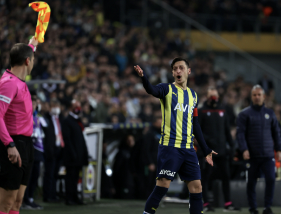 Fenerbahçe'de kadro dışı kalan Mesut Özil dünya basınında - Sayfa 6