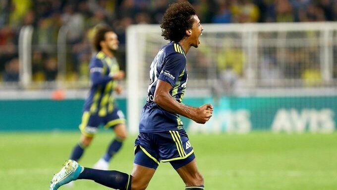 Fenerbahçe'de 5 futbolcu takıma veda ediyor! - Sayfa 5